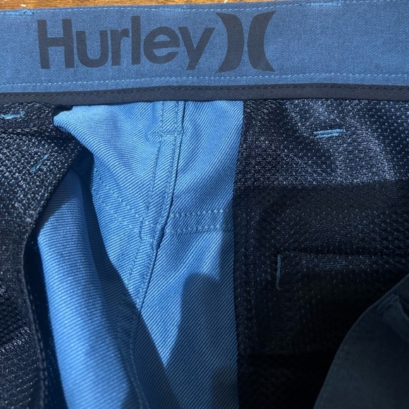 Hurley X Nike Dri-Fit Chino 22 Walk
Shorts Size 38 - Picture 6 of 9